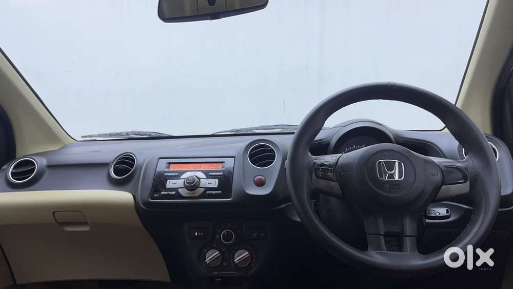 Honda Brio Vx Mt, 2015, Petrol