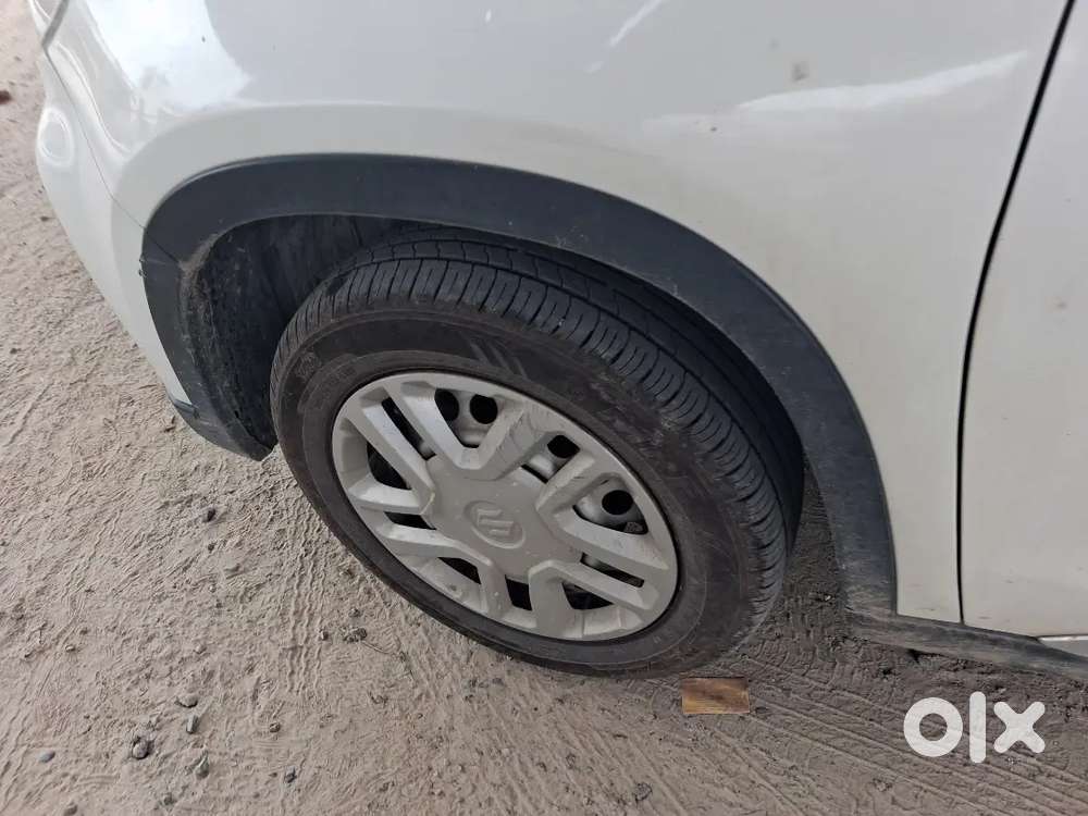 Maruti Suzuki Brezza 2021 Lxi Smart Hybrid