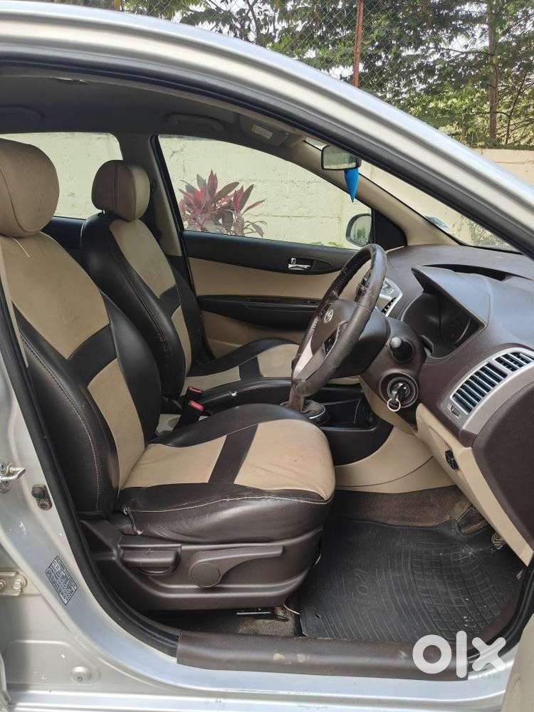 Hyundai I20 1.2 Asta, 2011, Cng & Hybrids