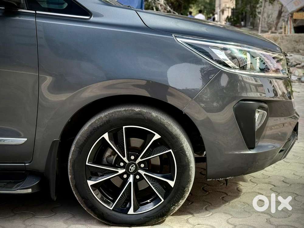 Toyota Innova Crysta 2.8z Automatic, 2022, Diesel