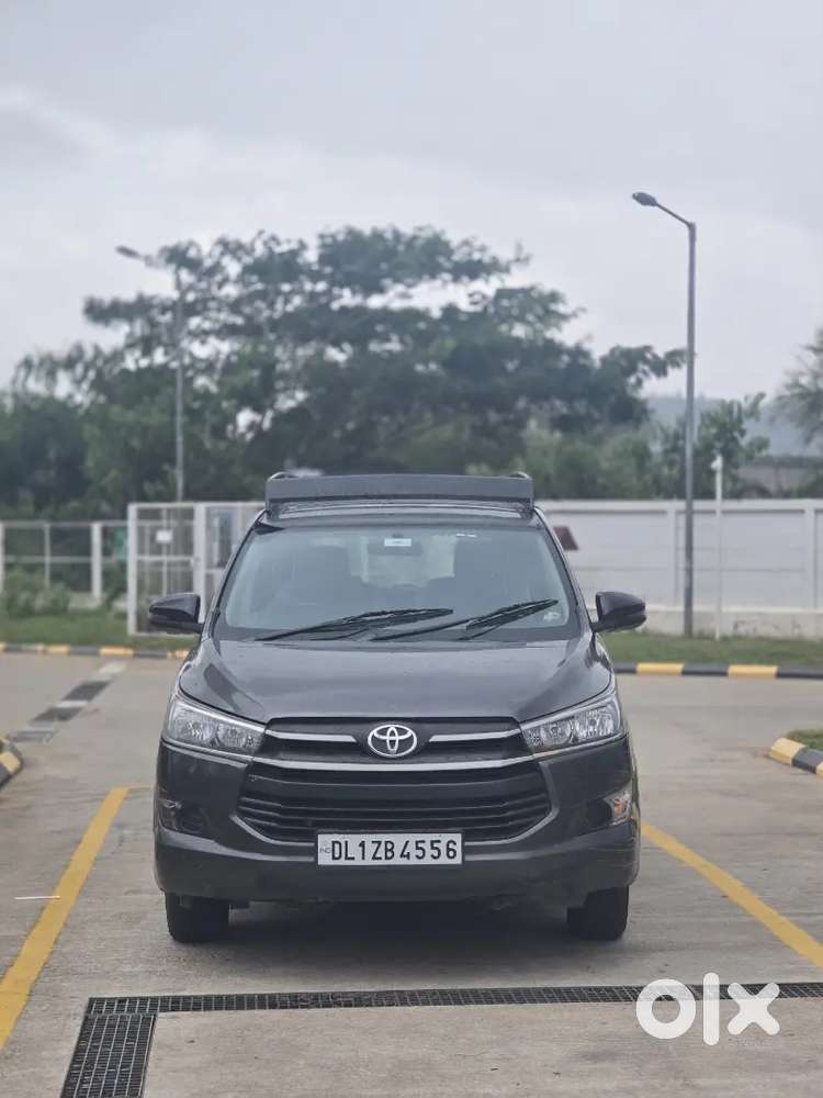 Toyota Innova Crysta 2.4 G 2017
