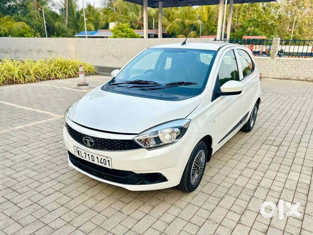 Tata Tiago 1.2 Revotron Xt, 2016, Petrol