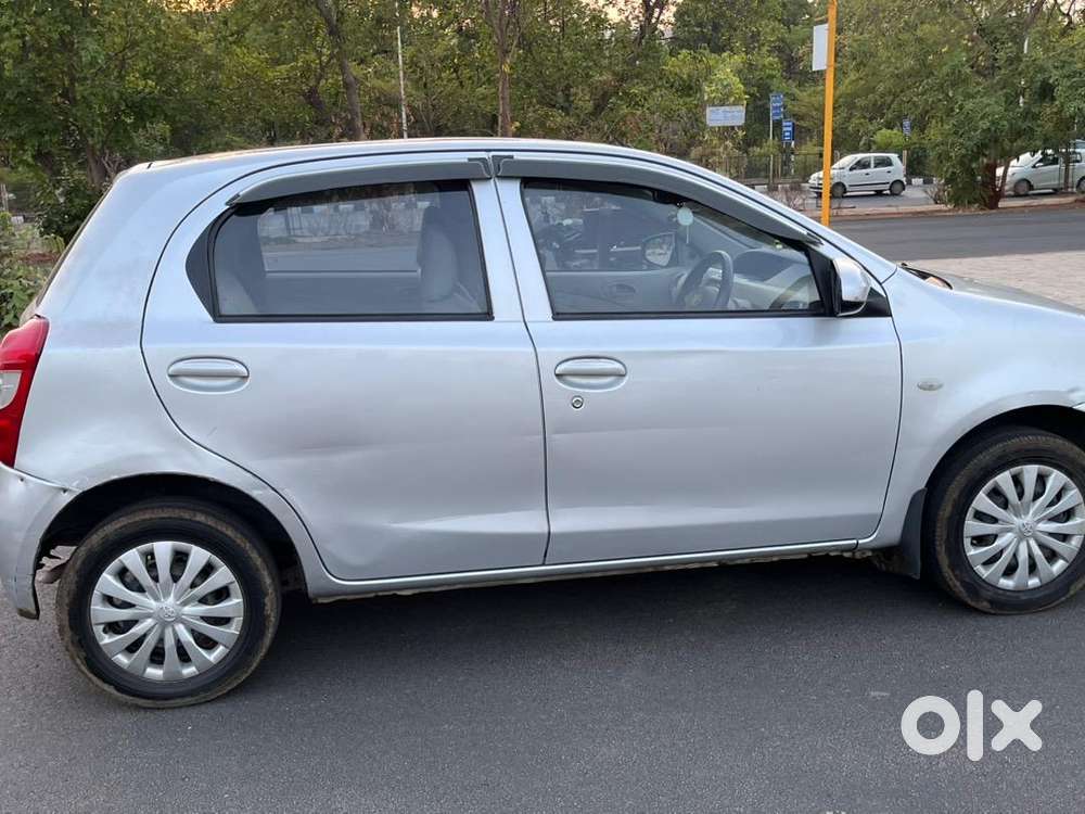 Toyota Etios Cng, Kilometers With Company Record