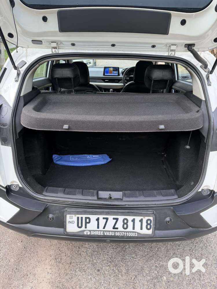 Tata Nexon Pure 1.2 Revotron Petrol 6 Mt, 2024, Petrol