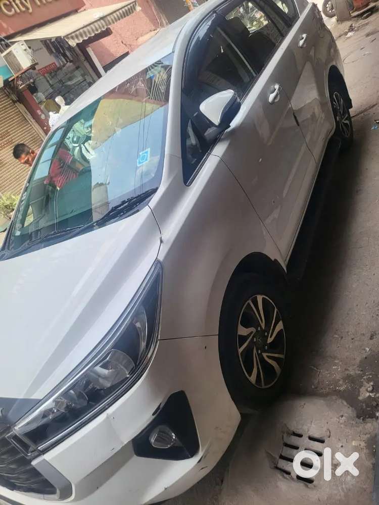 Toyota Innova Crysta 2021 Petrol 54000 Km Driven G Variant