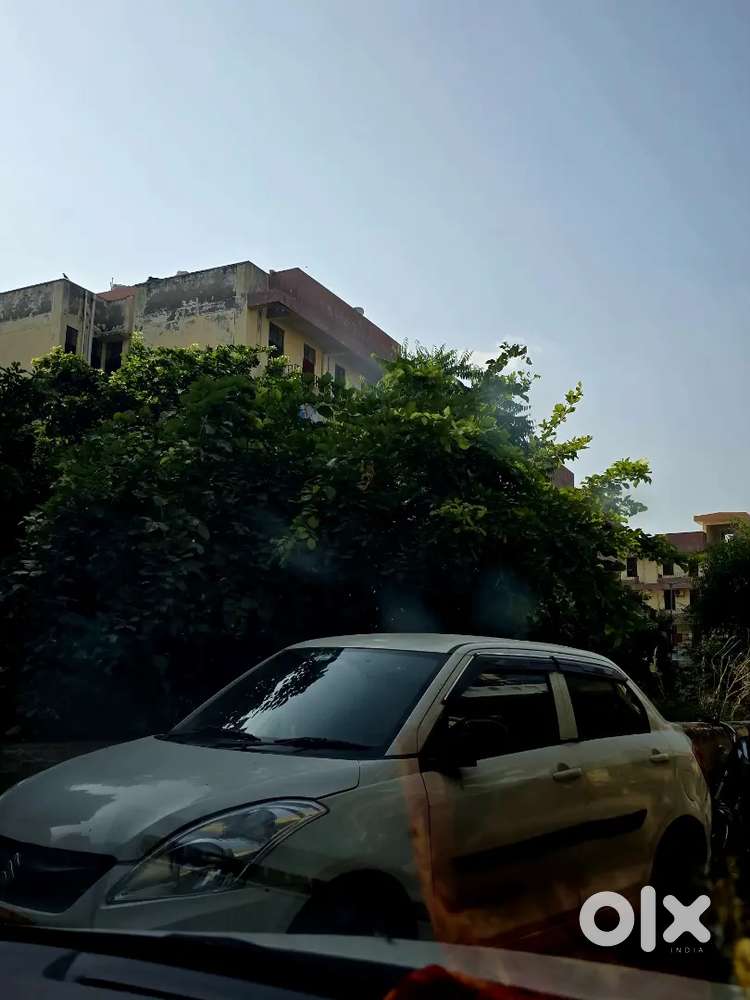 Maruti Suzuki Dzire Lxi 2017 Car