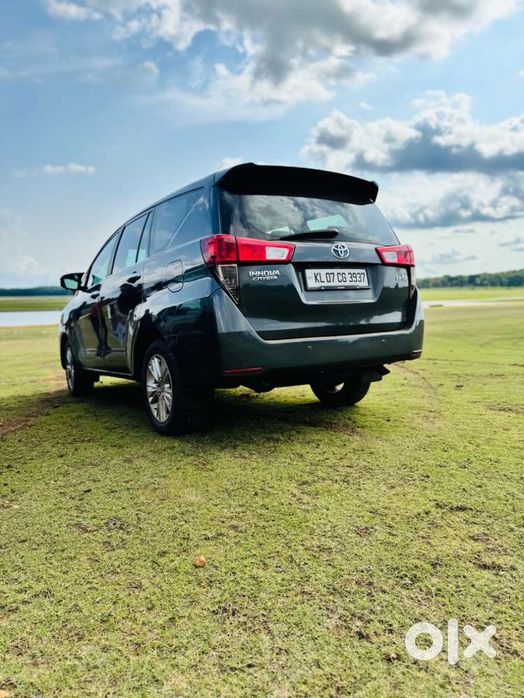 Toyota Innova Crysta Diesel 2016