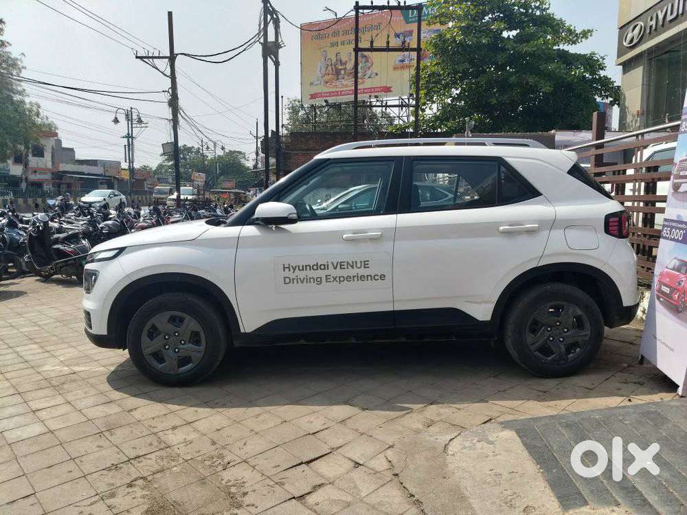 Hyundai Venue S Mt 1.2 Kappa, 2024, Petrol