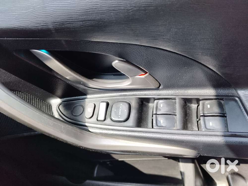Mahindra Xuv500 W7, 2019