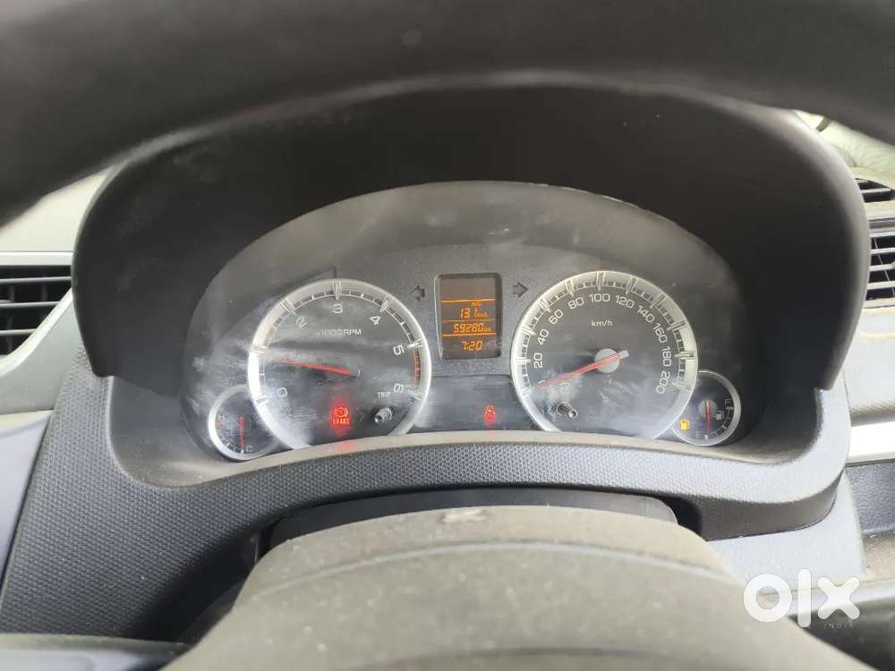 Maruti Suzuki Swift 2015 Diesel 60000 Km Driven