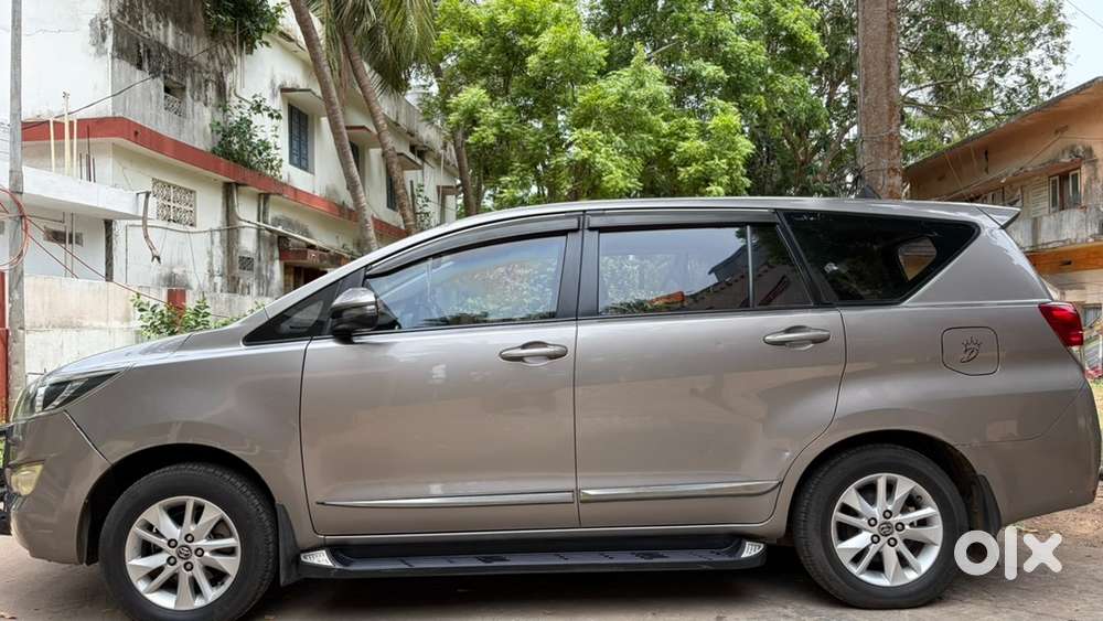 Toyota Innova Crysta 2018