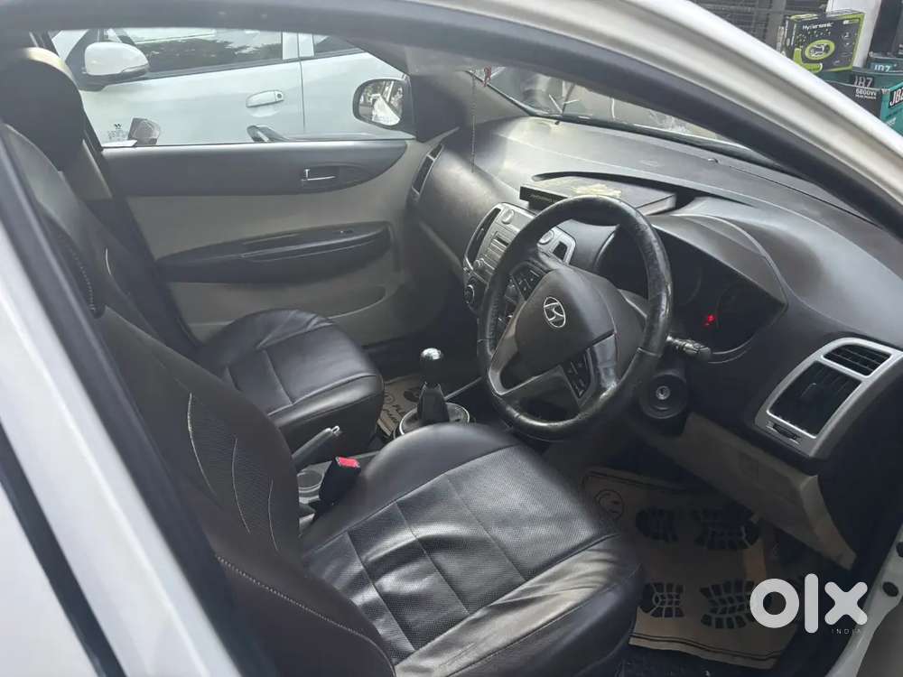 Hyundai I20 2011 Petrol 65000 Km Driven