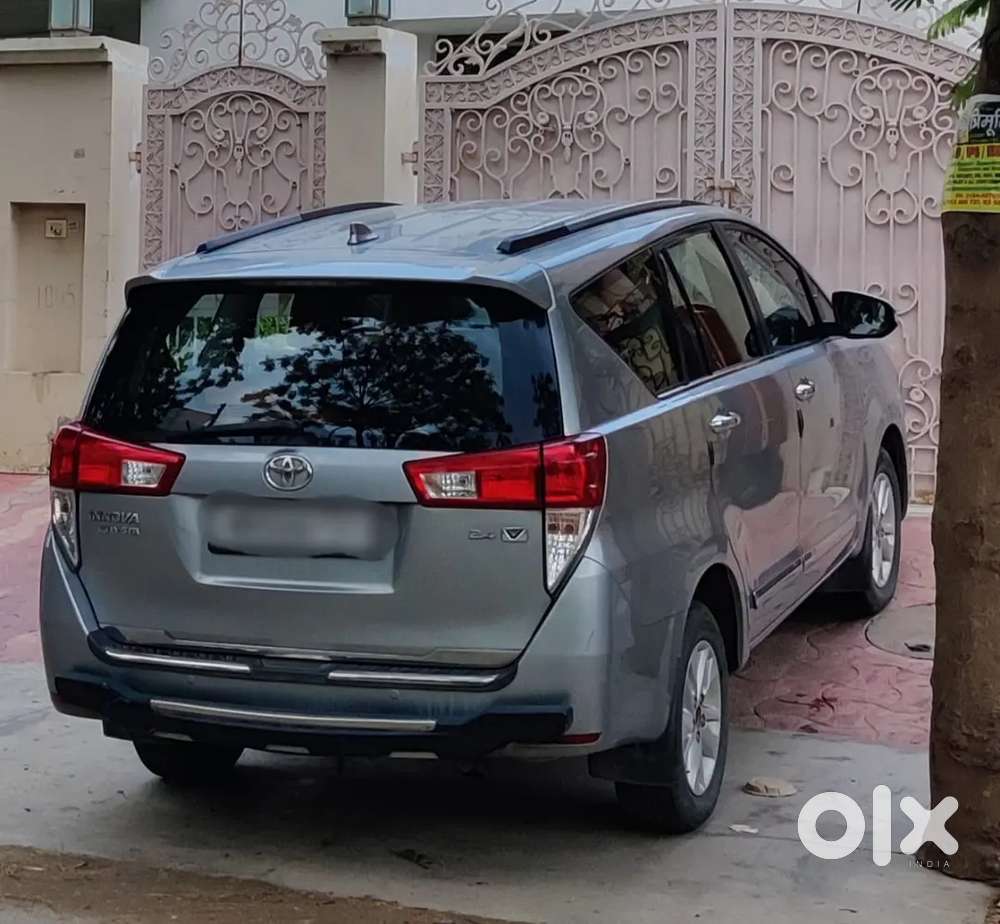 Toyota Innova Crysta 2016