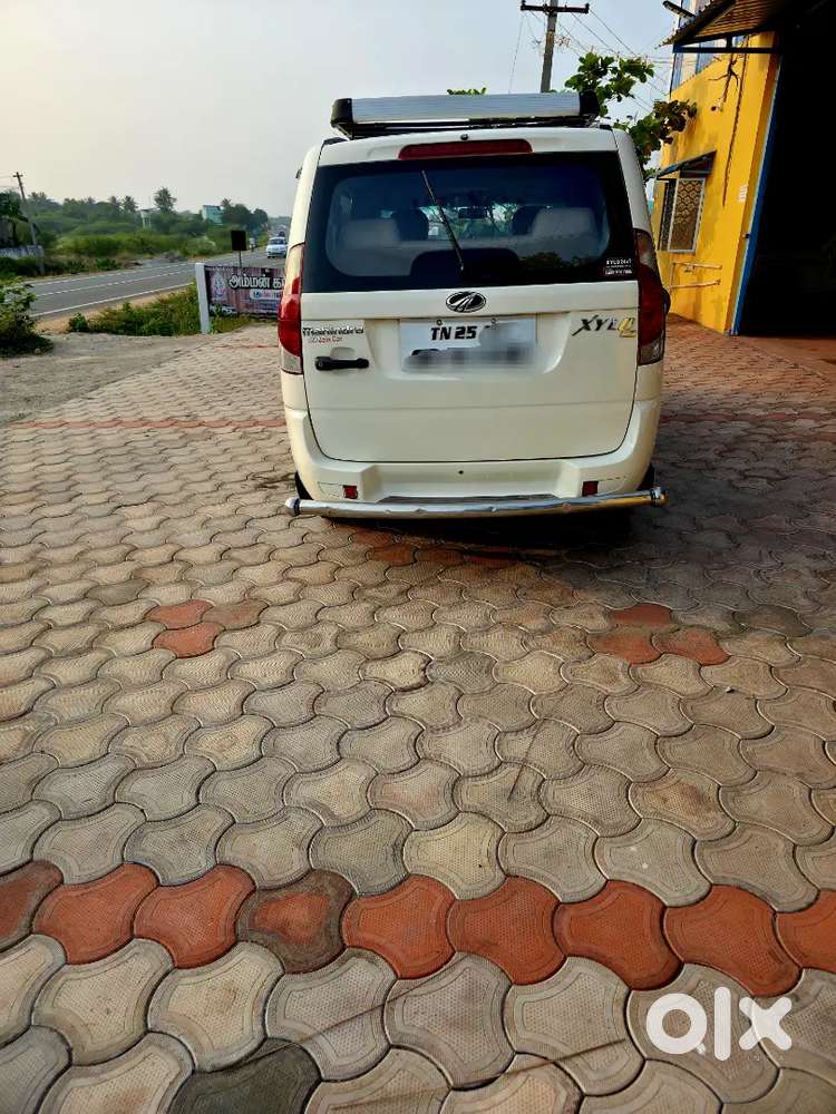 Mahindra Xylo 2016