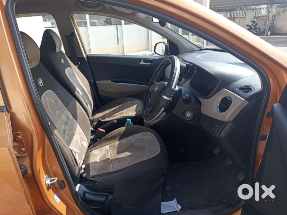 Hyundai Grand I10 2013-2016 Sportz, 2015, Petrol