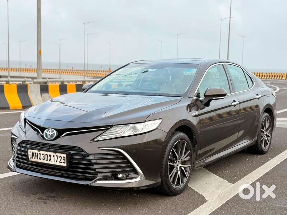 Toyota Camry 2.5 Hybrid, 2022, Petrol