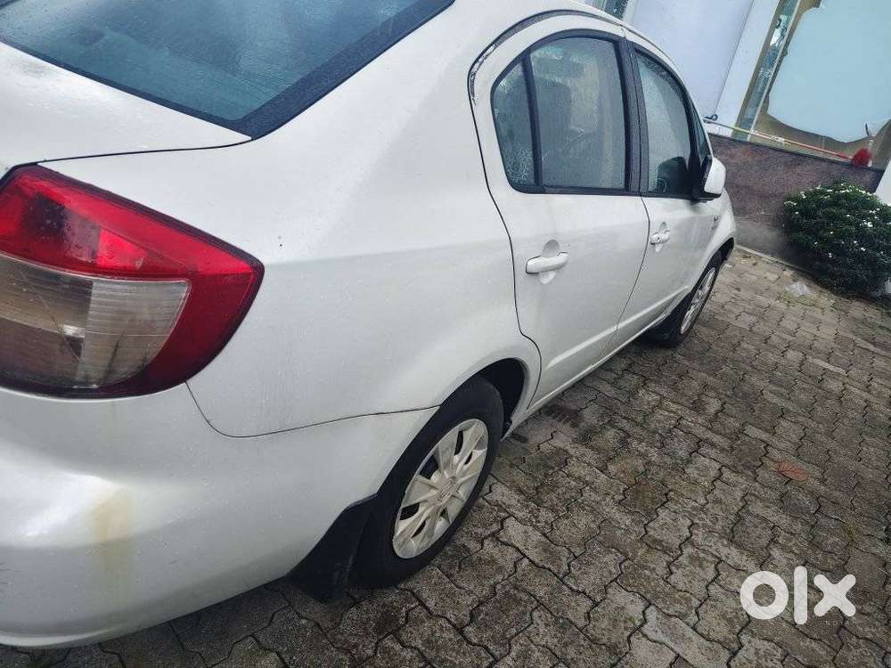 Maruti Suzuki Sx4 Vxi Bsiv, 2011, Petrol