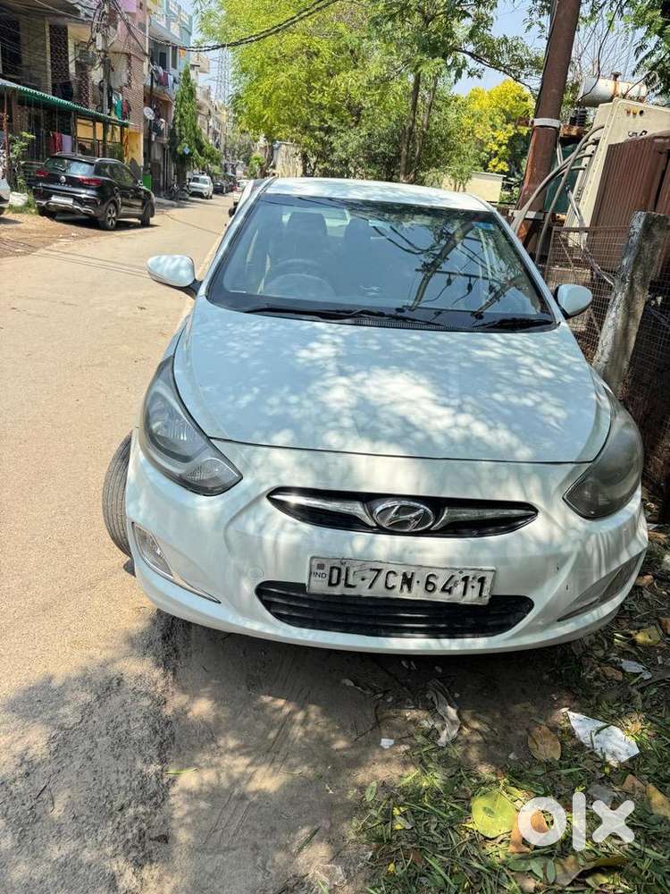 Hyundai Verna 2012
