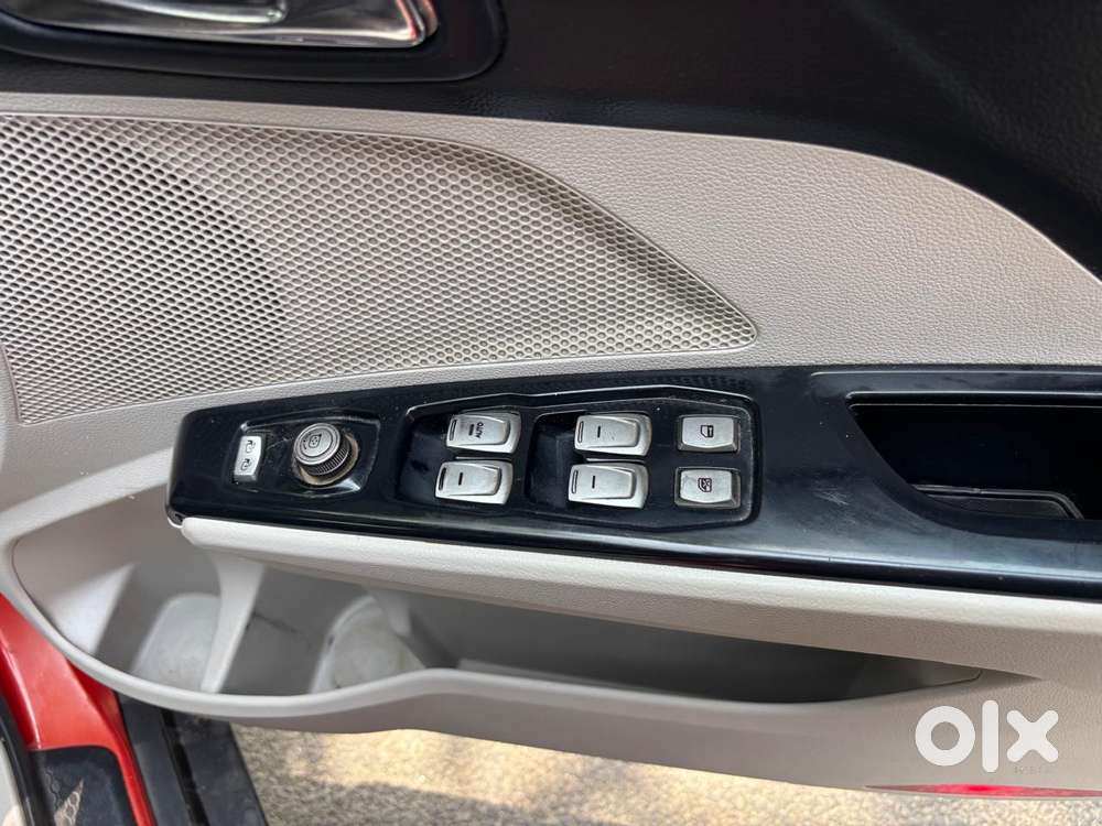 Mahindra Xuv300 W8 Diesel, 2019, Diesel