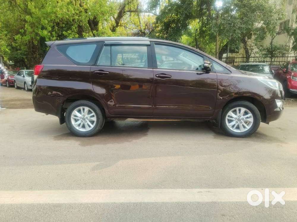 Toyota Innova Crysta 2.8 Gx At, 2017, Diesel