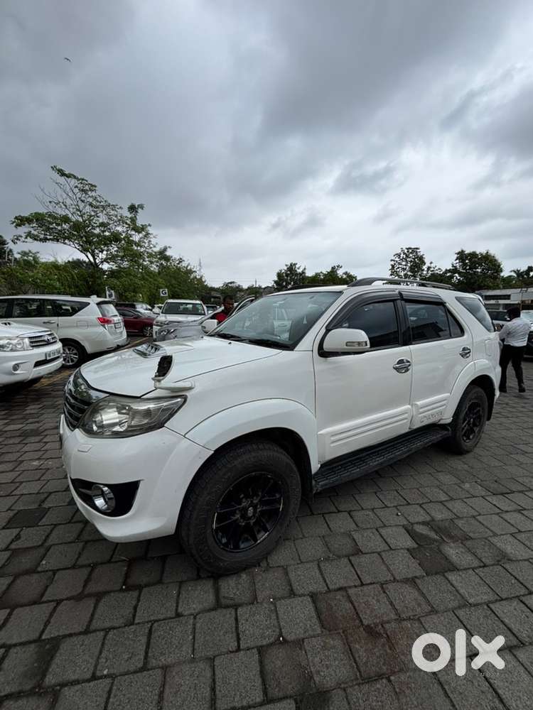 2014 Toyota Fortuner Diesel Manual
