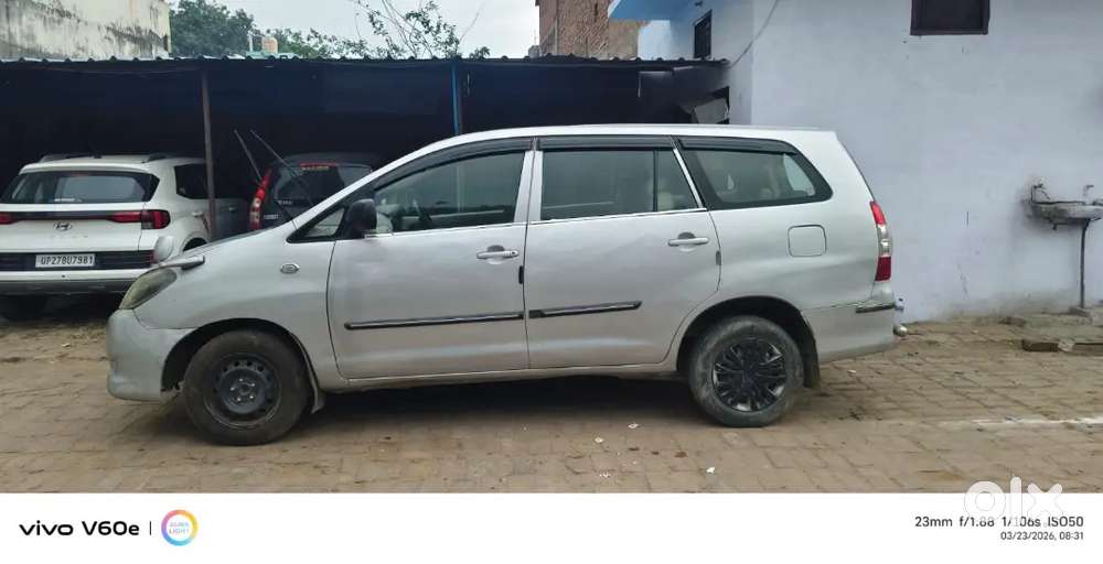 Toyota Innova 2010 Diesel Well Maintained