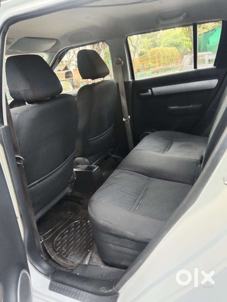 Maruti Suzuki Swift 2004-2010 Lxi Bsiv, 2011, Petrol