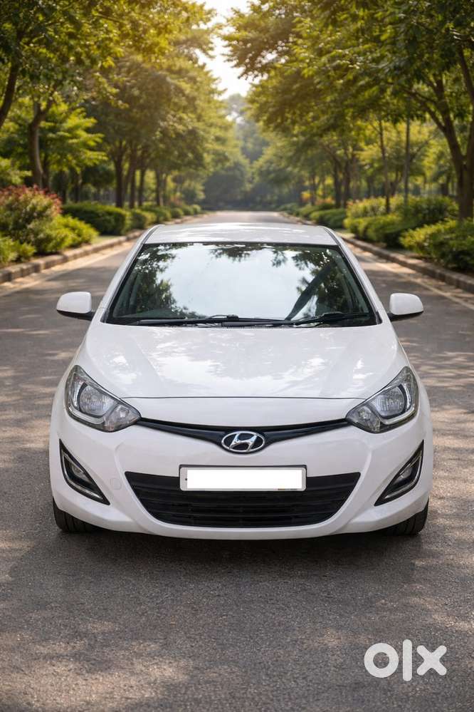 Hyundai I20 Magna 2014  New Tyres & Battery  Tn Coimbatore