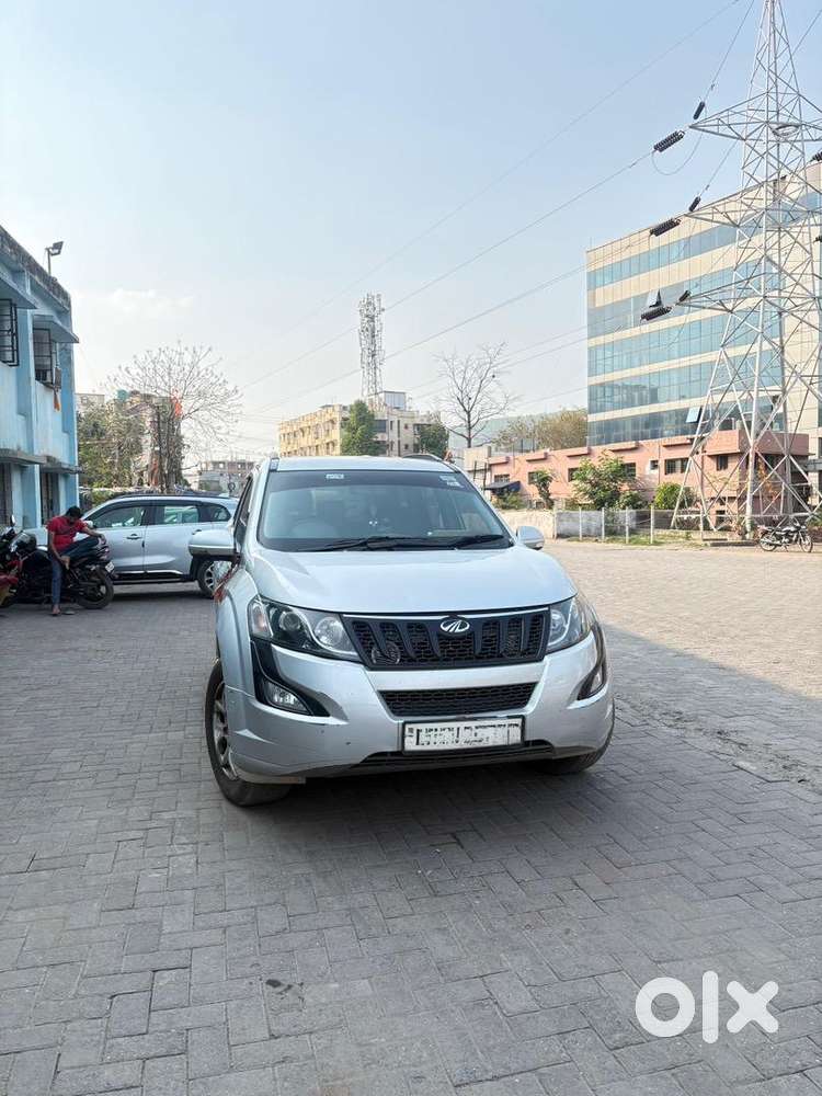 Mahindra Xuv500 2016 Diesel 98000 Km Driven