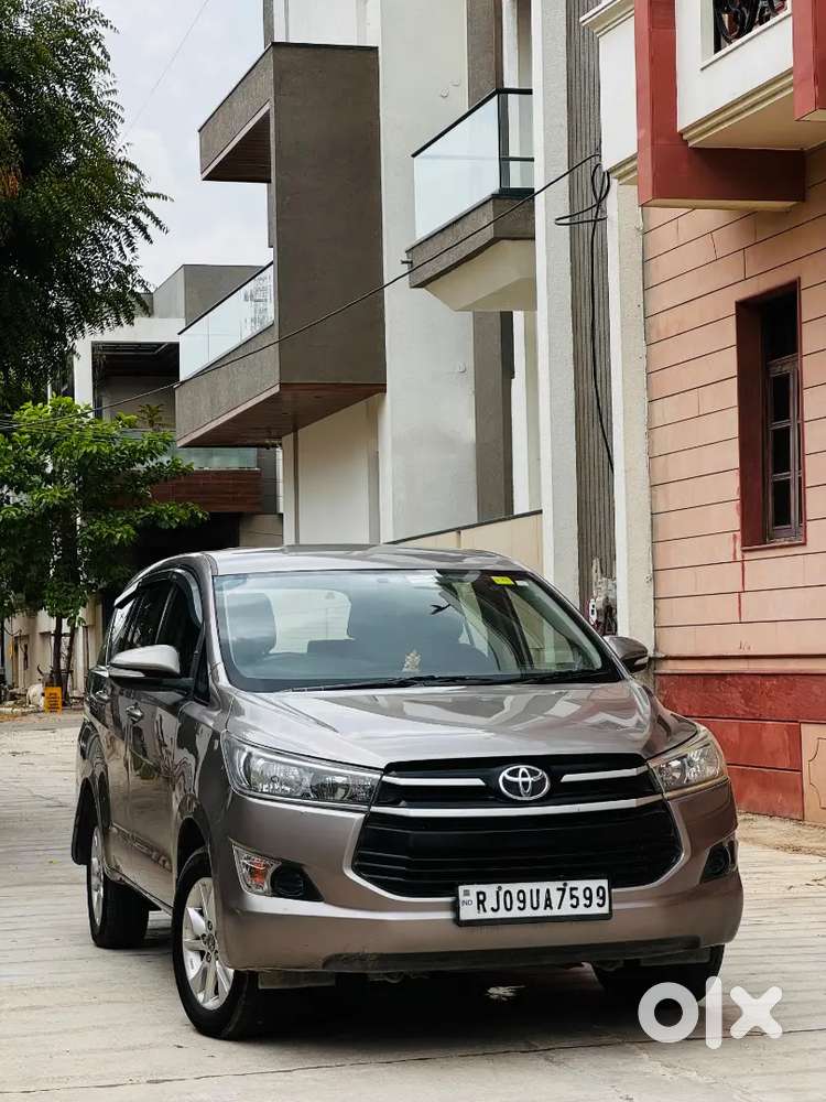 Toyota Innova Crysta 2016