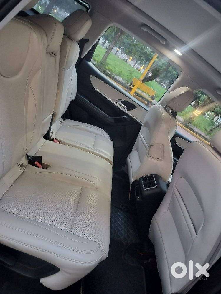 Mahindra Xuv700 Ax7l 6 Str At, 2023, Diesel