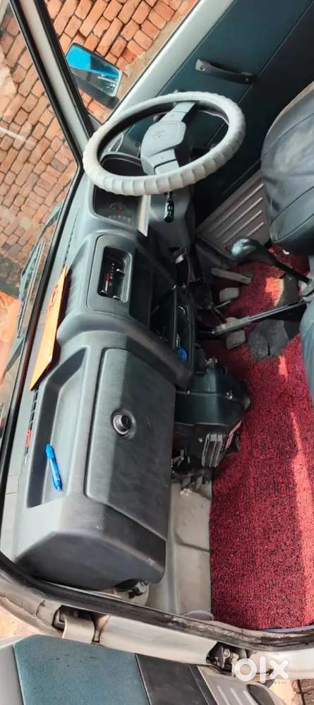 Maruti Suzuki Omni 2017 Petrol Well Maintained