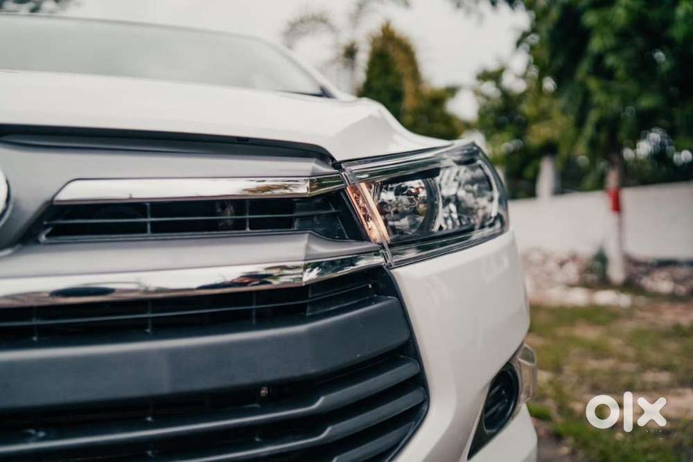 Toyota Innova Crysta Commercial 2018 Diesel Well Maintained