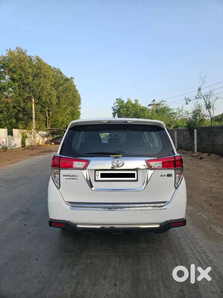 Toyota Innova Crysta [2020-ongoing] 2.4 Gx At 8 Str, 2022, Diesel