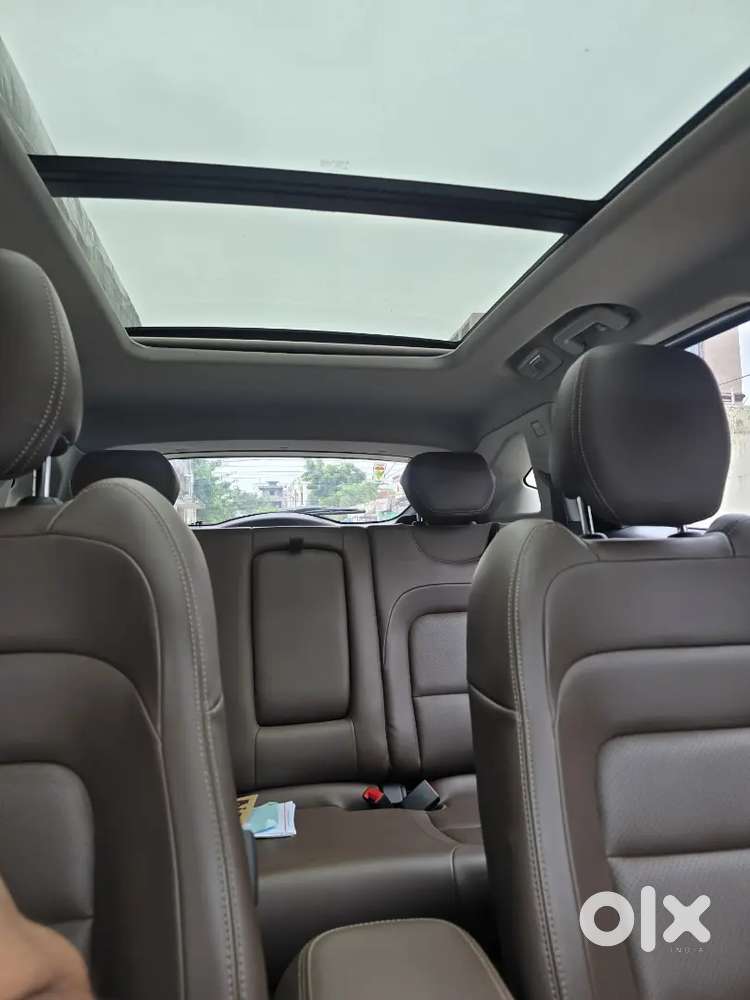 Tata Harrier 2.0 Diesel 2022 Sunroof Dual Tone