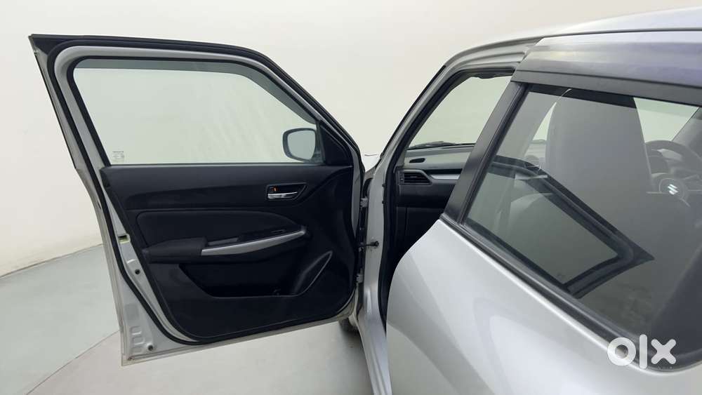 Maruti Suzuki Swift Amt Zxi, 2022, Petrol