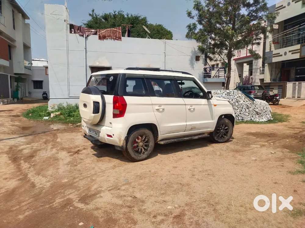 Mahindra Tuv 300 2016