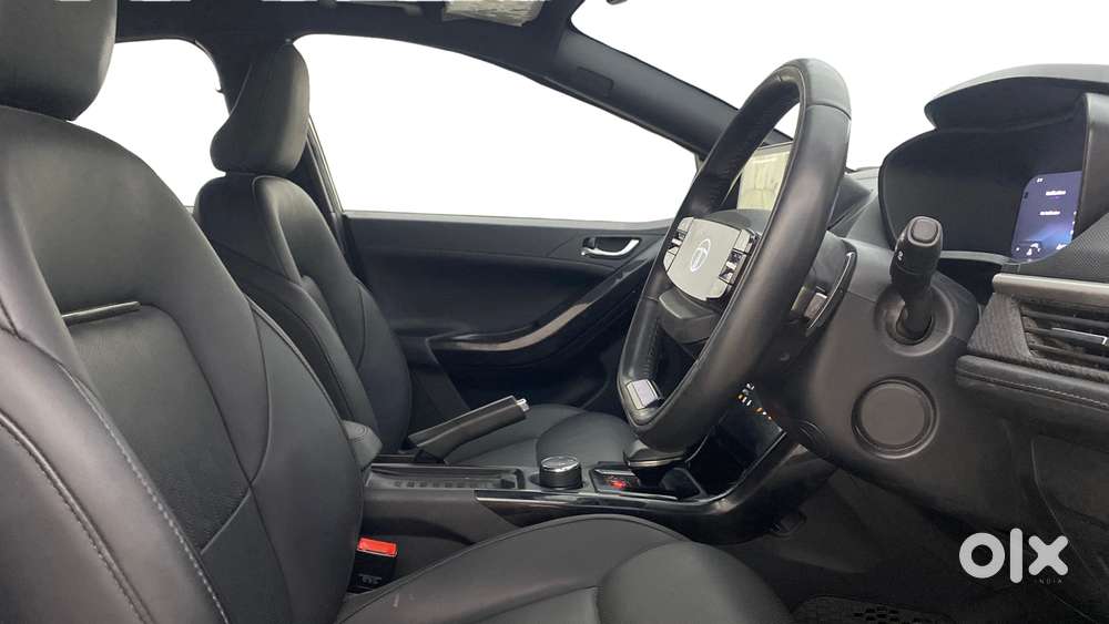 Tata Nexon Fearless S Purple 1.5 Revotorq Diesel 6mt Dual Tone, 2023..