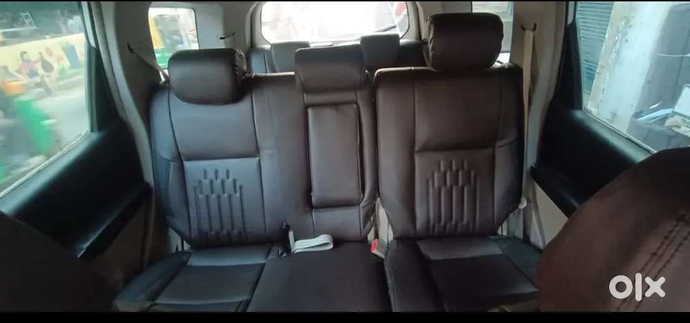 Xuv500 W10 Top Modal Automatic Transmission Sunroof