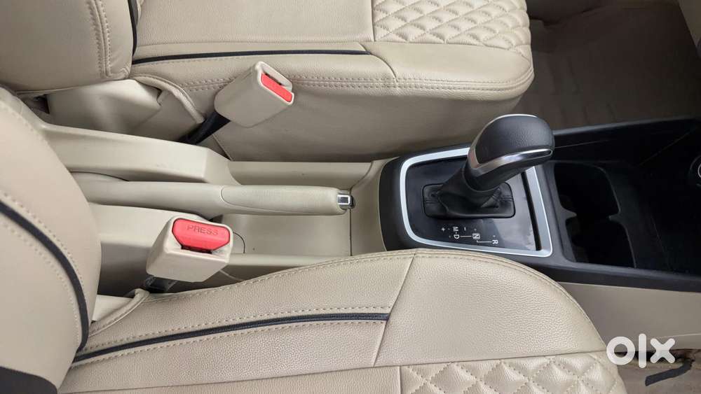 Maruti Suzuki Swift Dzire Amt Vxi, 2022, Petrol