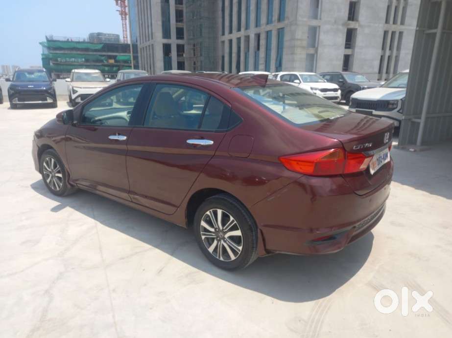 Honda City I-vtec V, 2018, Petrol