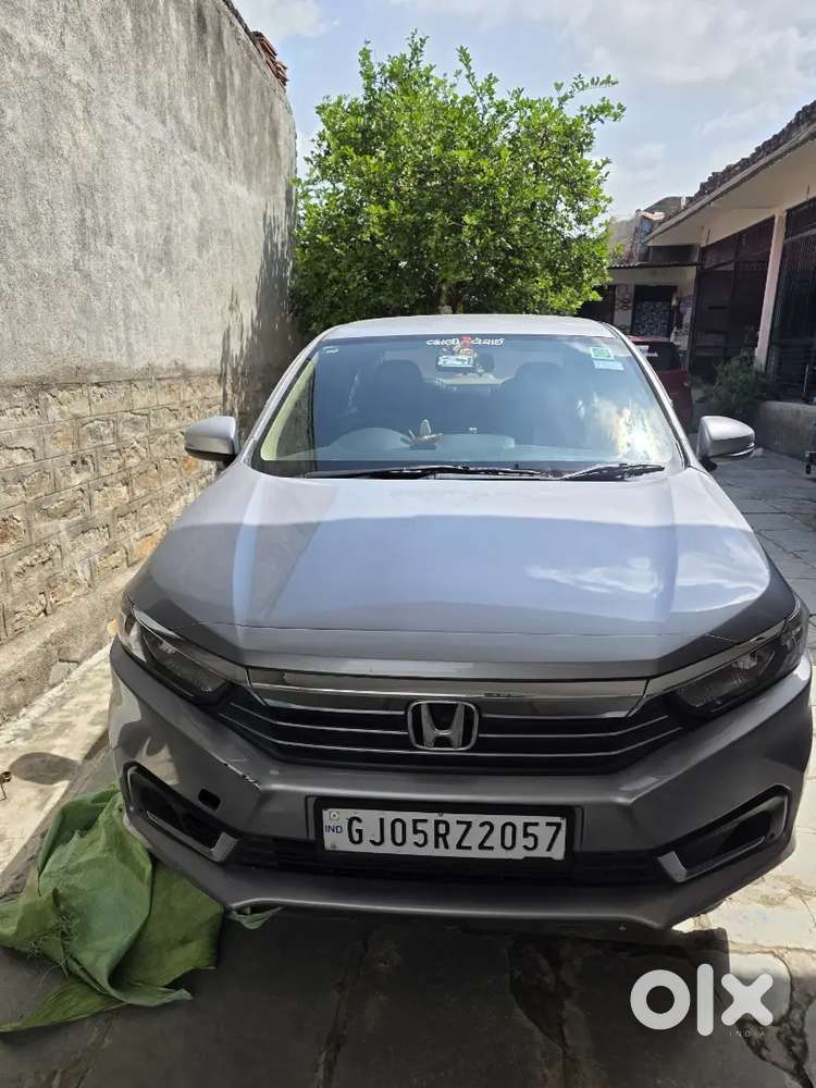 Honda Amaze 2025 Petrol + Cng
