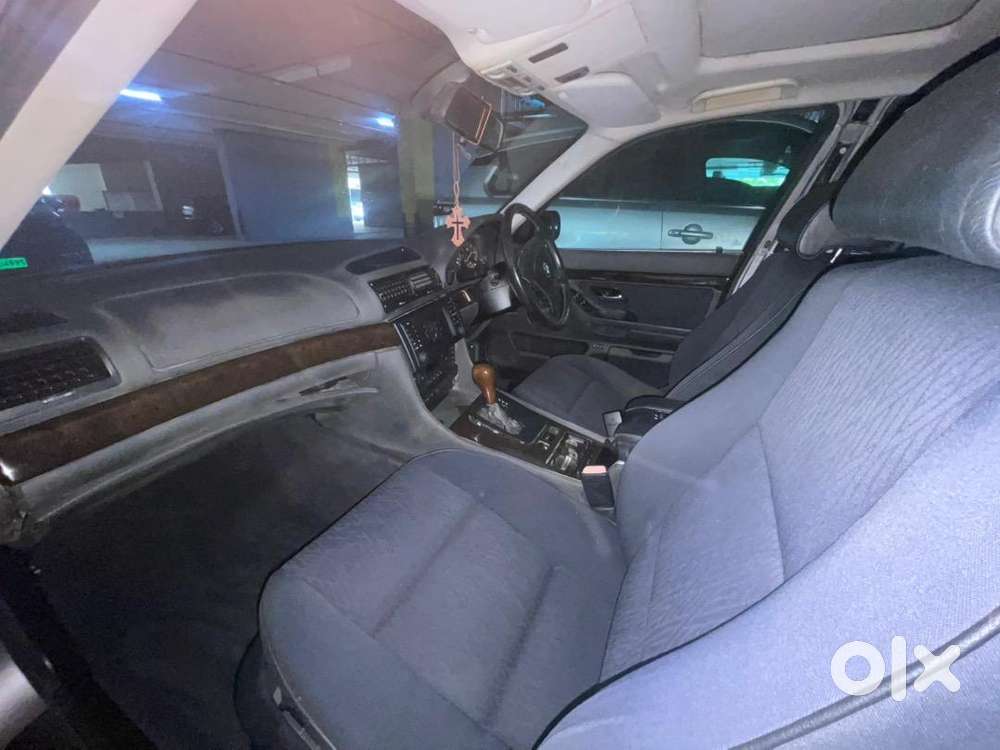 Bmw E38 728i Project Car