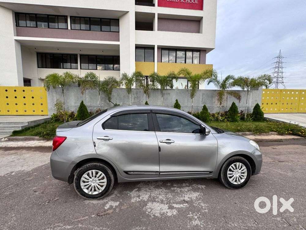 Maruti Suzuki Swift Dzire Vxi Optional, 2020, Petrol