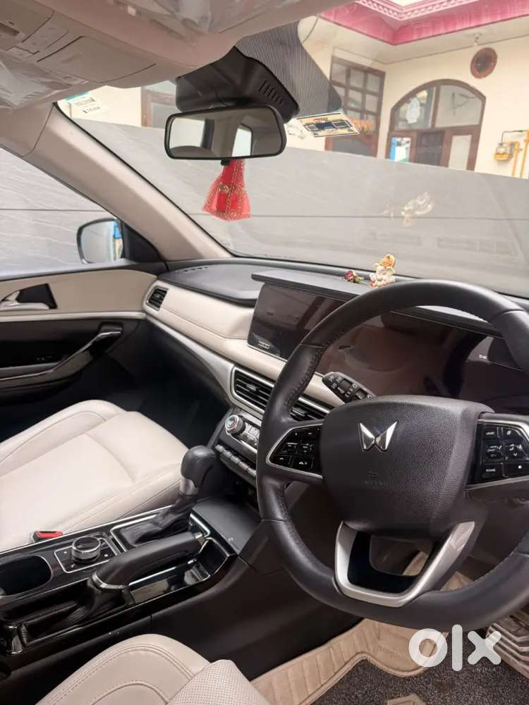 Mahindra Xuv700 2023 Diesel Excellent Condition