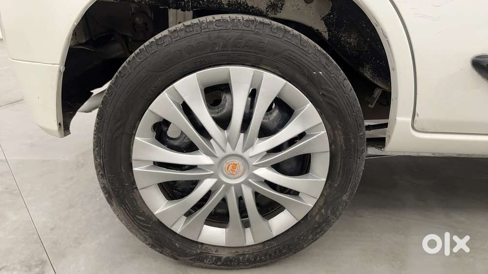 Maruti Suzuki Alto K10 2010-2014 Vxi, 2011, Petrol