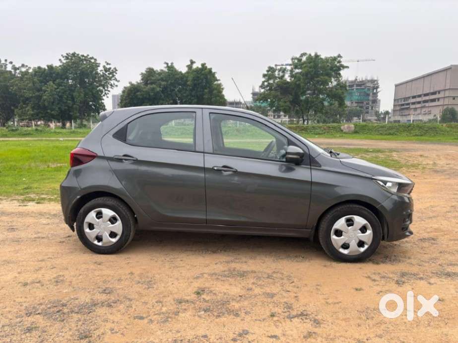 Tata Tiago 1.2 Revotron Xt (o), 2021, Petrol