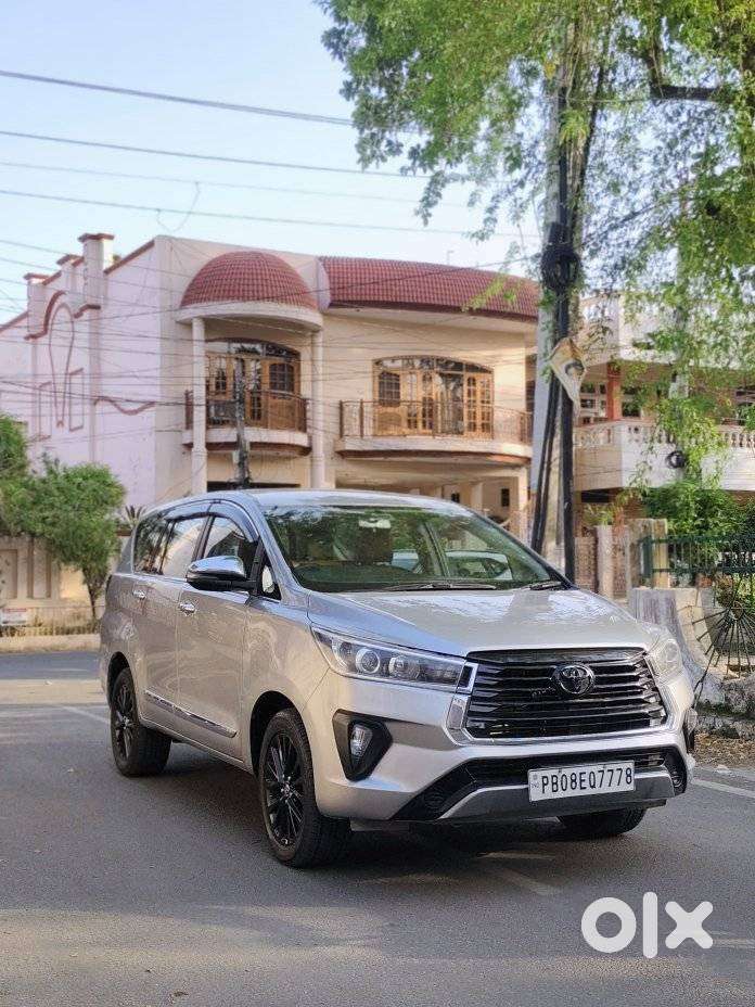 Toyota Innova Crysta 2.4 Gx Limited Edition 7 Str, 2017, Diesel