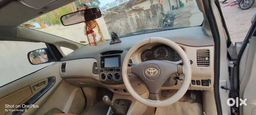 Toyota Innova 2011 Diesel Well Maintained