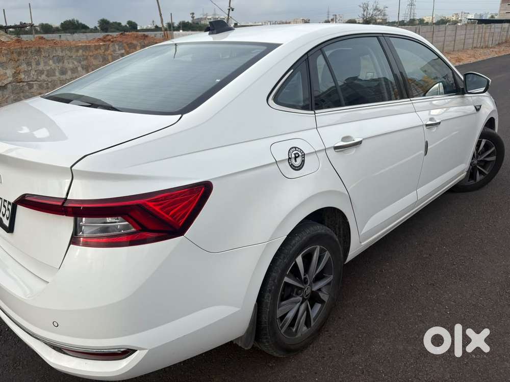 Skoda Slavia Style 1.0l Tsi At, 2022, Petrol